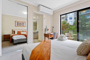 1BDR East Perth - Tennis court Gym and Pool